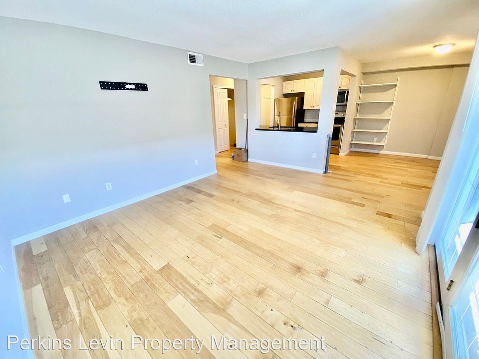 1st image of 315 Buchanan St NE Unit 1