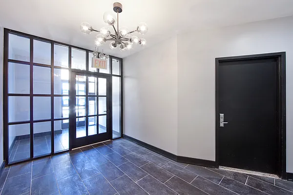 Rented by Bold New York | media 23