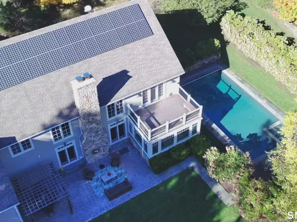 4 Turkey Hill Lane, Westport, CT 06880