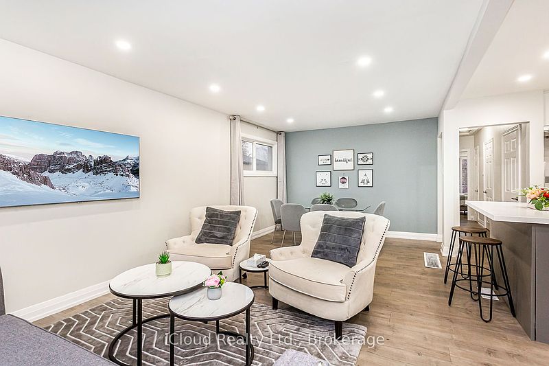 Toronto House for rent - 5 Bedrooms — photo 5