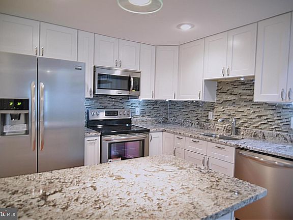 5th image of 6134B Essex House Sq