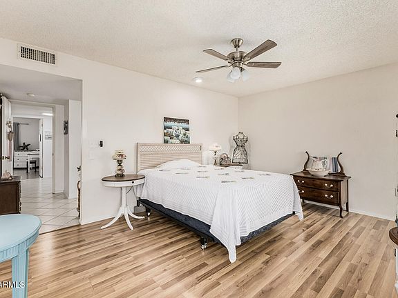 4th image of 9613 W RAINTREE Drive