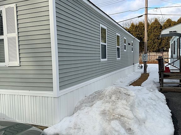 3rd image of 1044 Phillips Rd #25