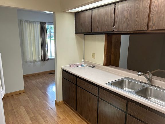 Kitchen toward Breakfast Room