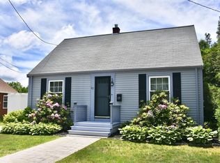 57 Oxford St, Fairhaven, MA 02719
