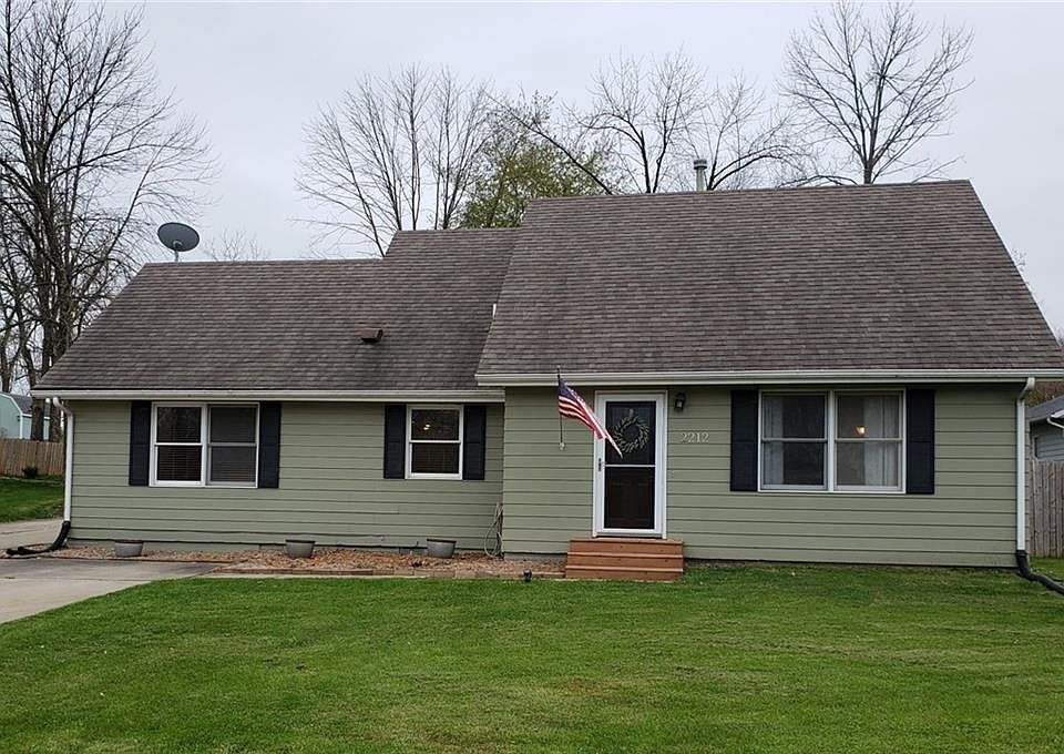 1st image of 2212 W Larson St