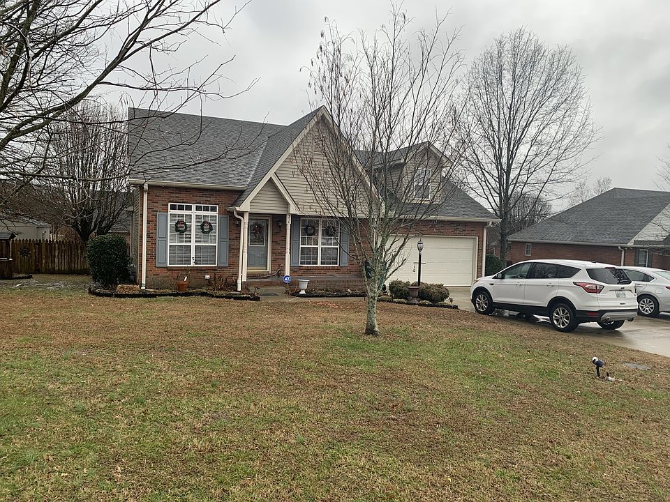 1st image of 514 E Oakdale Dr