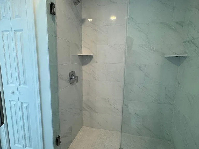 1600 West Hunting Park - Residential — Photo 23