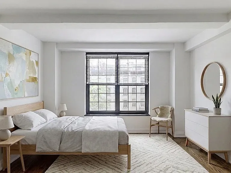 450 W 24th St #9F — Photo 1