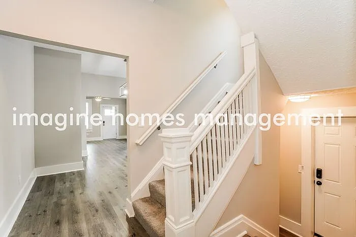 886 E Fulton St #1 — Photo 14
