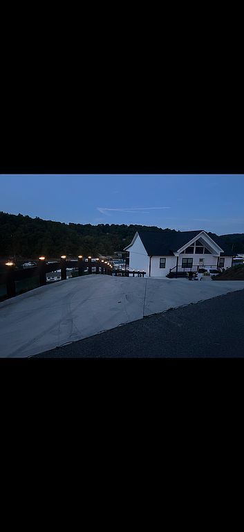 311 Lakesprings Dr - Property Image