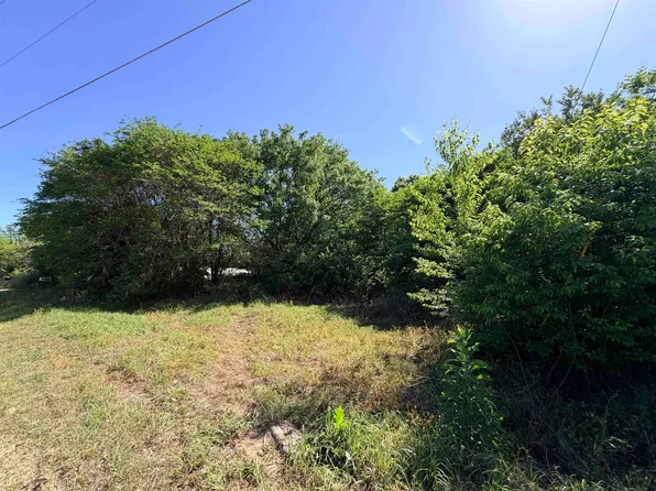 5052 Crystal Brook Ln, Tallahassee, FL 32303