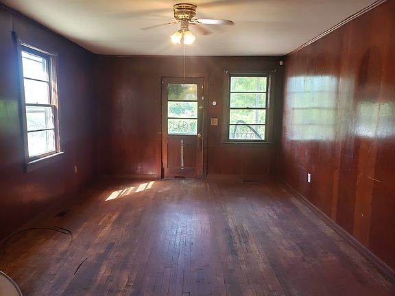 4th image of 1706 W Washington St