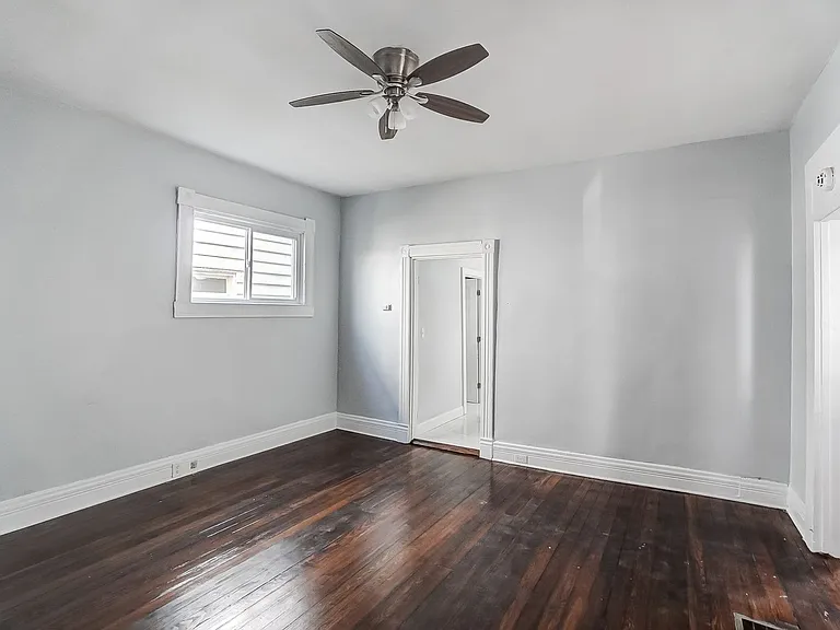 2036 Garrard St — Photo 7