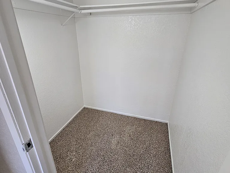 12460 Kittridge St #2 — Photo 20