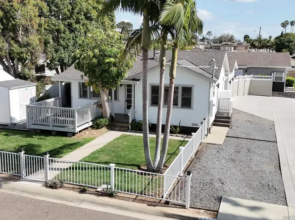 1027 Knowles Ave, Carlsbad, CA 92008