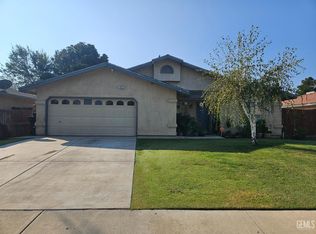 553 Grundy Ave, Shafter, CA 93263