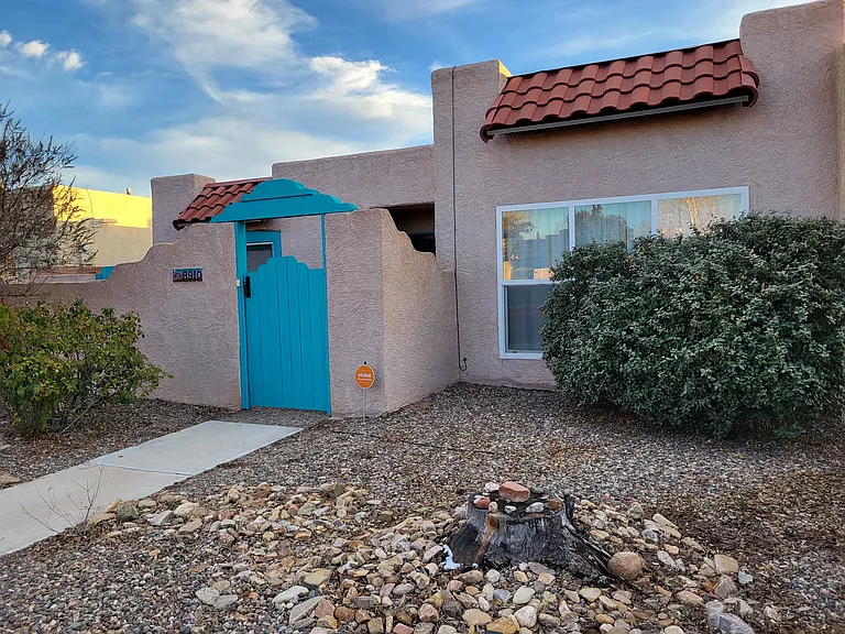 Front of the Casa