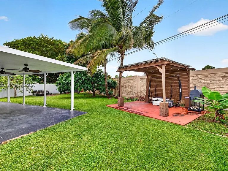 1710 SW 83rd Ter — Photo 36