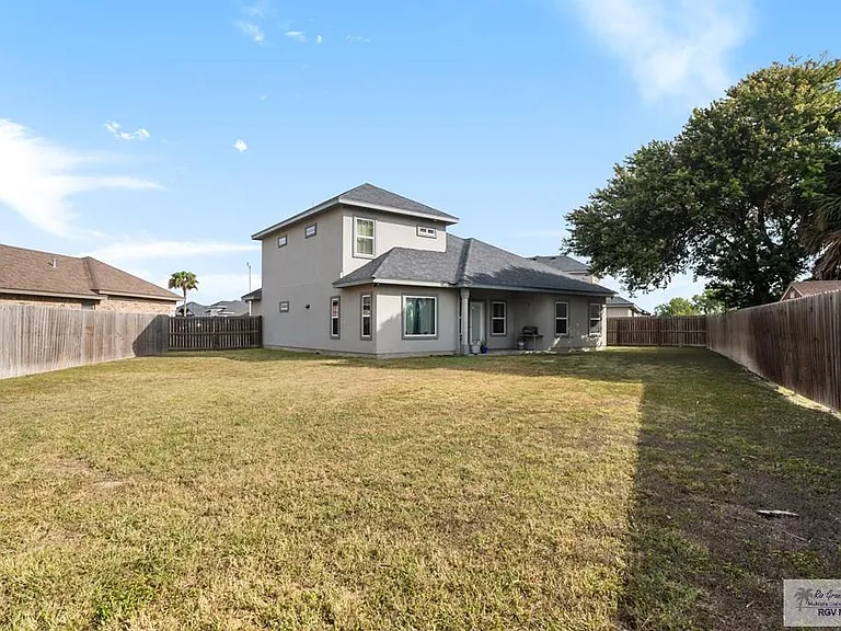 7180 Dominica Dr — Photo 27