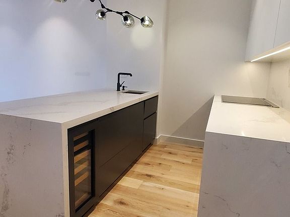 4th image of 2367 31st St #3B