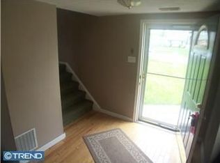 1043 Lynwood Ln, Somerdale, NJ 08083