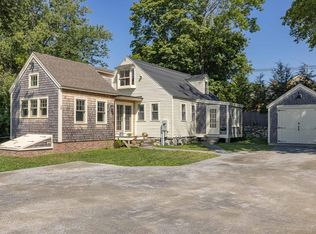 39 Dearborn St, Portsmouth, NH 03801