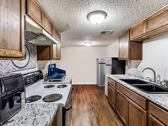 2nd image of 8205 Sam Rayburn Dr Unit 102