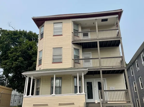 7 Wyman St, Worcester, MA 01610