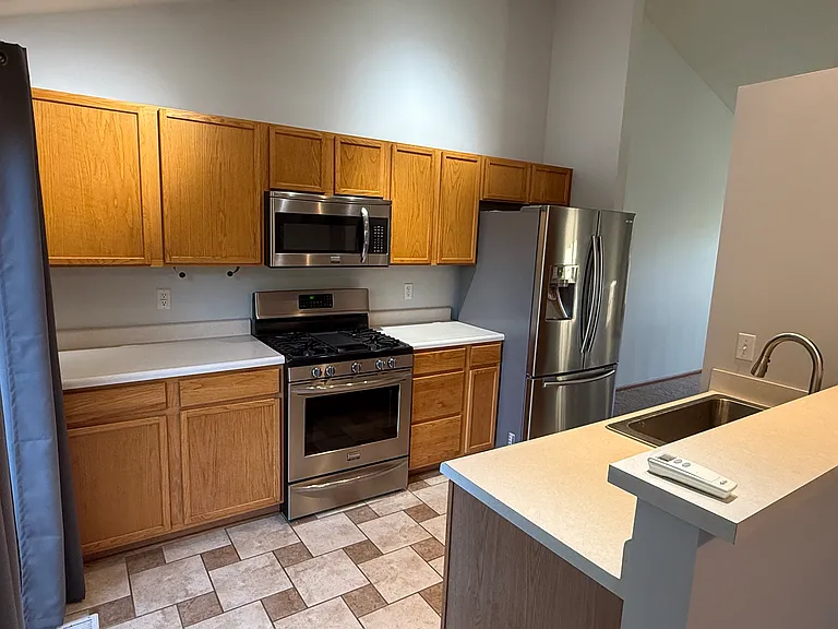 16509 Grant St — Photo 10