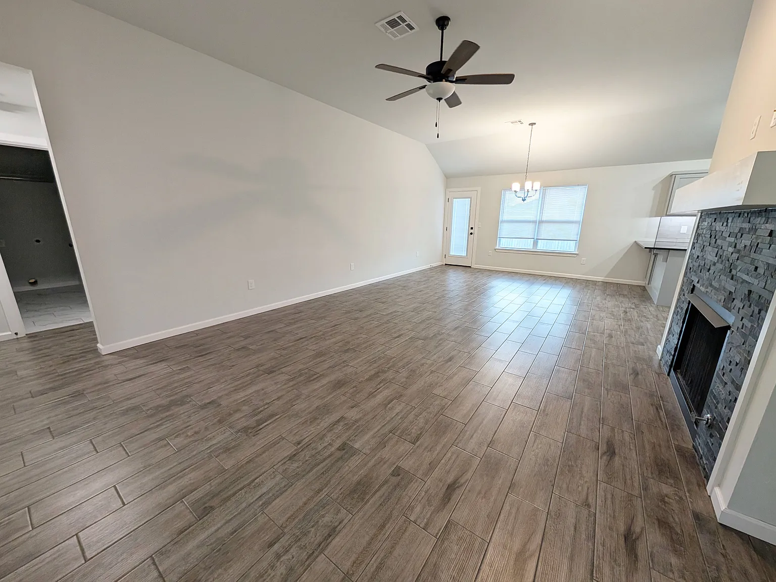 3 bed, 1524 sqft, $1,750 — Photo 4