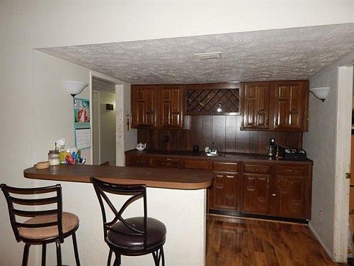 5th image of 949 Carlsbad Dr