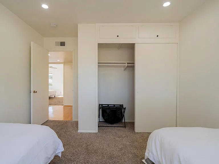 3324 N 6th Ave — Photo 34