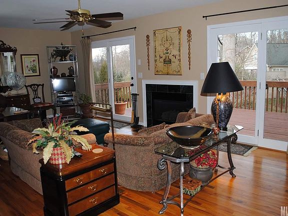 3rd image of 74 39th Avenue Dr NW