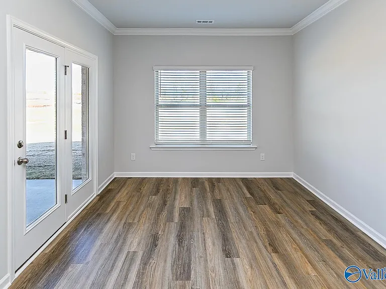 175 Foundry St — Photo 10