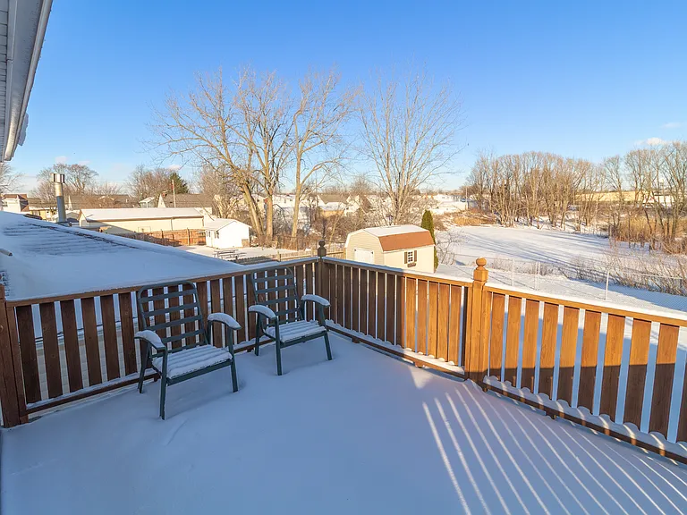 Bert Rd — Photo 18