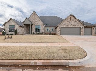 3025 Mackenzie Ave, Edmond, OK 73013