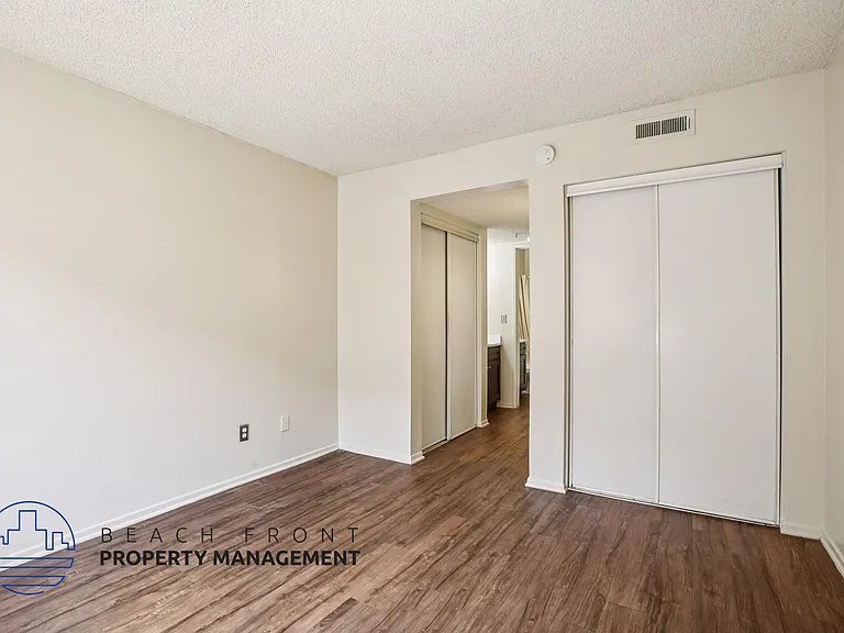 Ross Towers — Photo 25