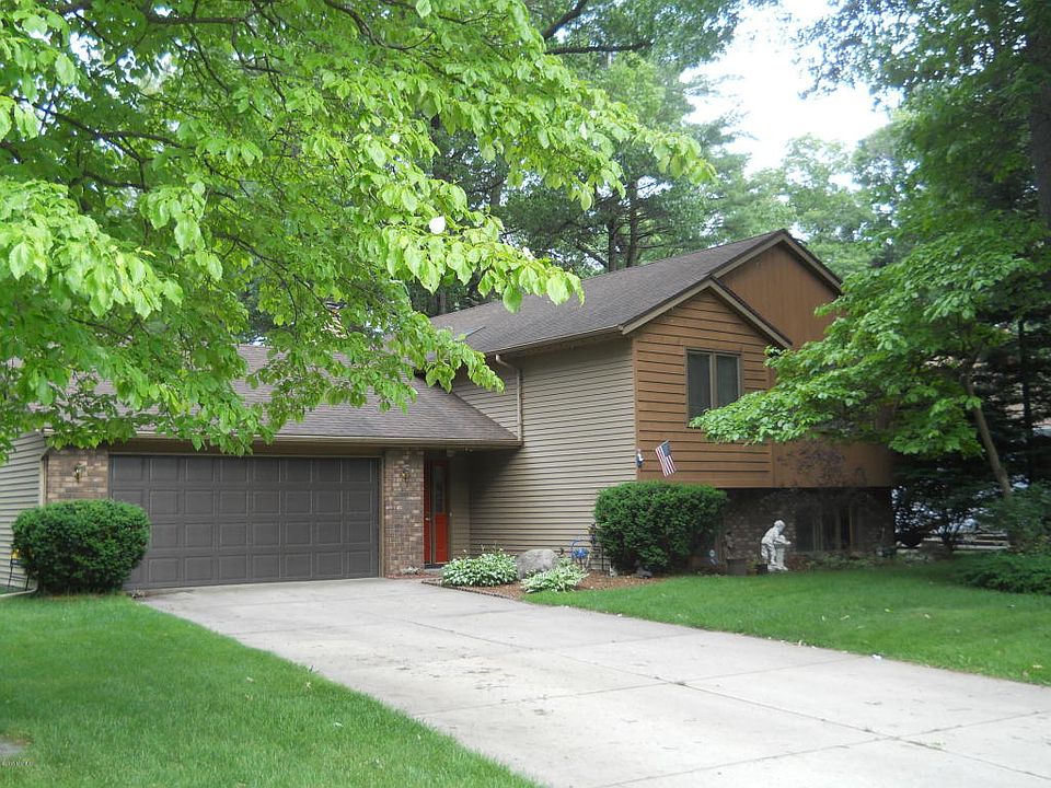 1st image of 3830 Tioga Dr SW