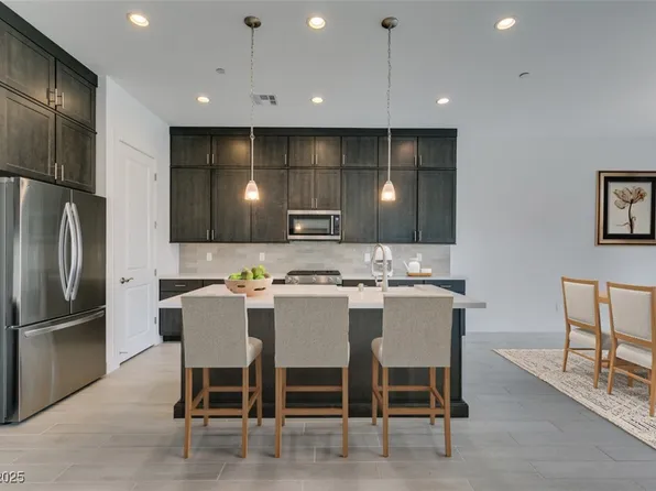9993 Skye Gazer Ave, Las Vegas, NV 89166