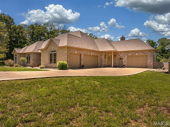 2nd image of 3840 Rooster Ridge Ln