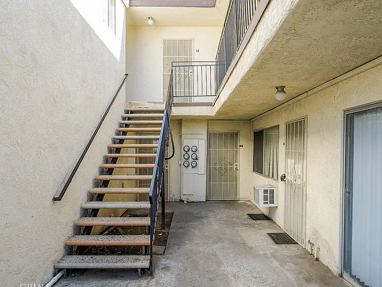 17516 Grand Ave #1 — Photo 7