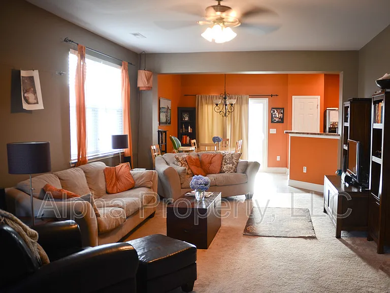 135 Raven Hill Way — Photo 7