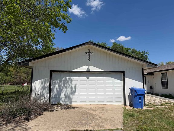 2nd image of 18538 NW Cache Rd