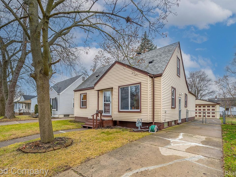 1st image of 15487 Fenton Ave