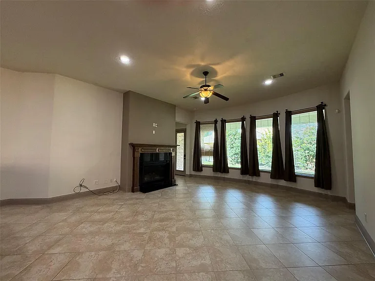 6223 Duke Trail Ln — Photo 6