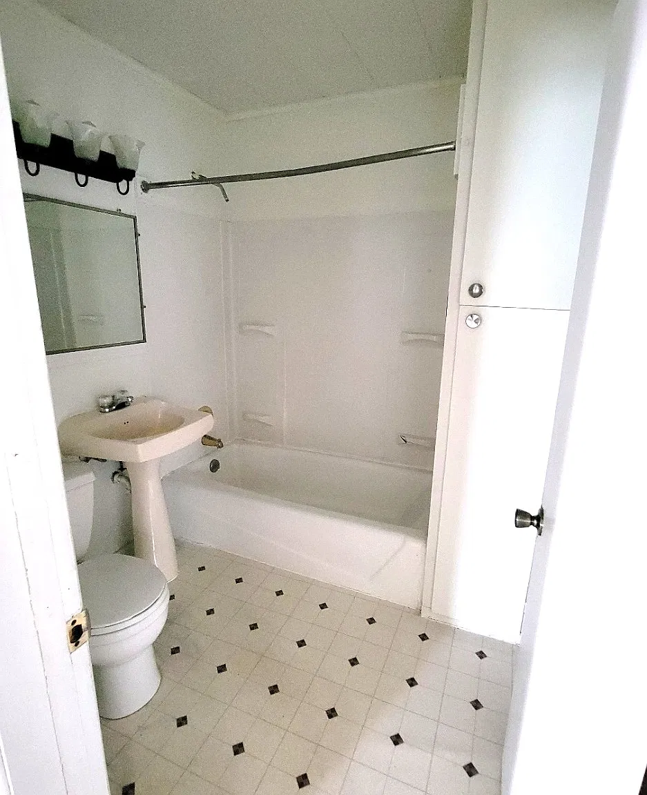 416 Callon St - 1 — Photo 3