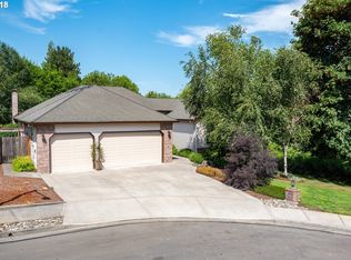 909 SE Ironwood Pl, Gresham, OR 97080