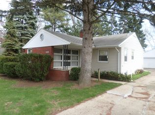 4725 Harding Rd, Kenosha, WI 53142