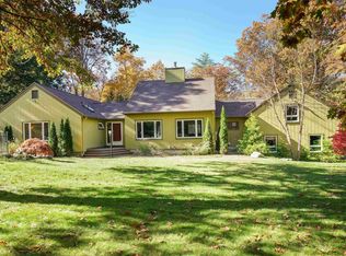 40 Carriage Ln, Bedford, NH 03110